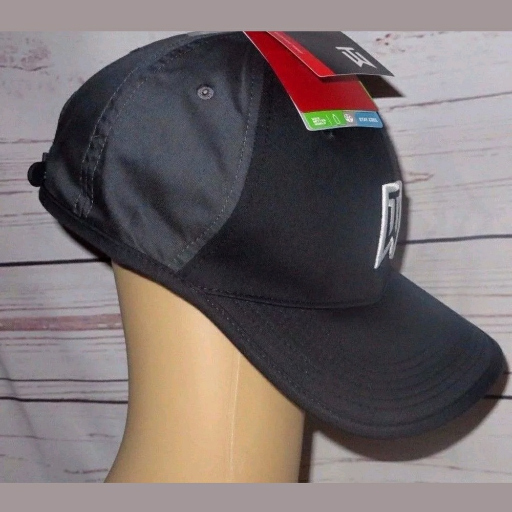 NIKE GOLF ULTRALIGHT TIGER WOODS DRI-FIT HAT - Picture 4 of 5